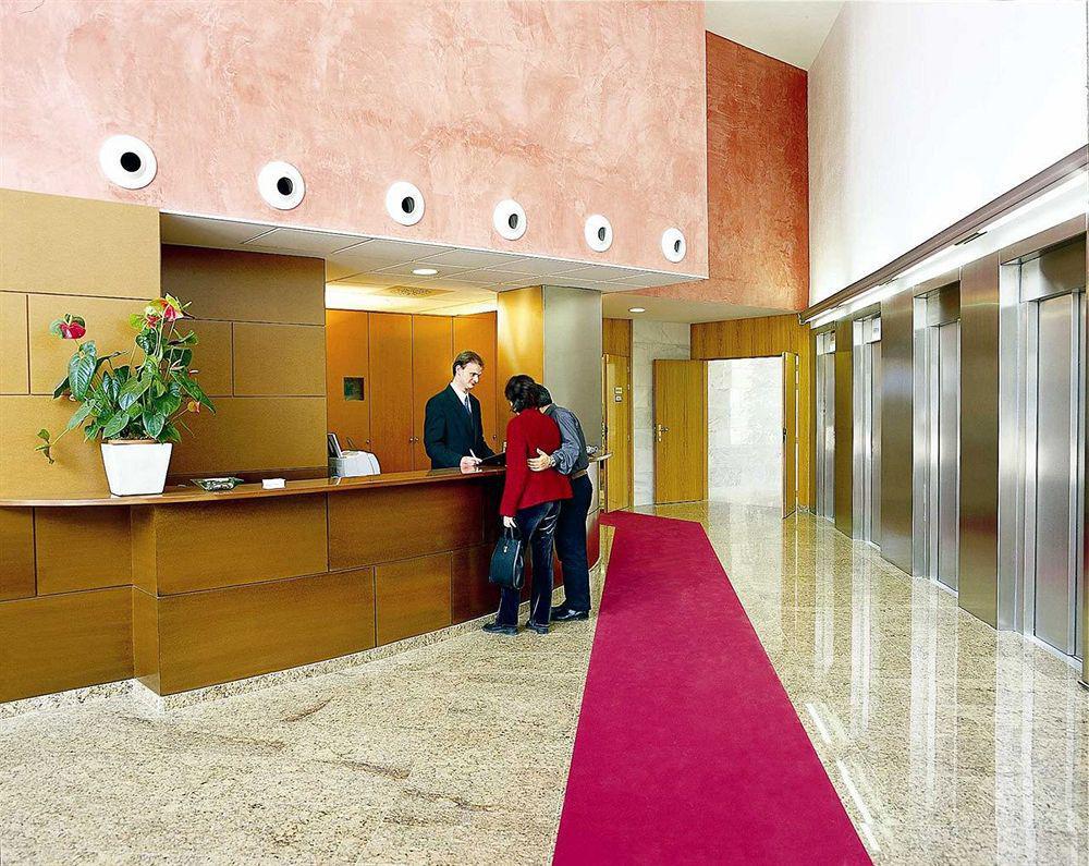 Hotel Porta De Gallecs Mollet del Valles Interior photo