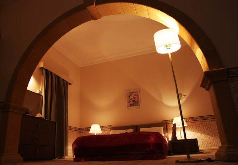 Dome Hotel Kyrenia  Room photo