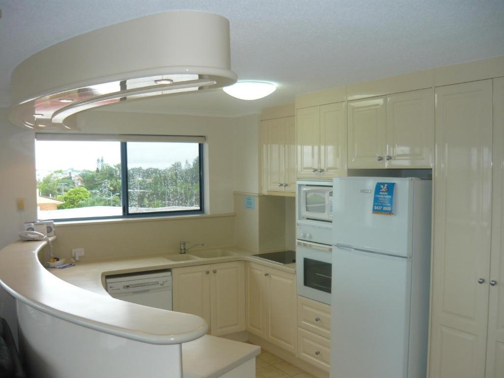 Sails Resort Golden Beach Caloundra Room photo