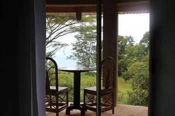 La Tierra Divina Hotel Dominical Exterior photo