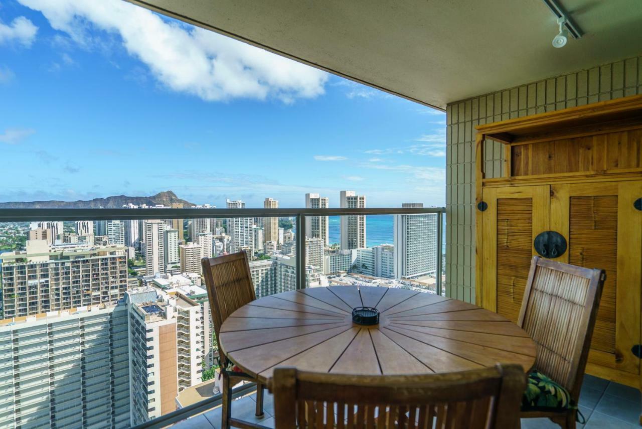 Aqua Skyline At Island Colony Aparthotel Honolulu Exterior photo