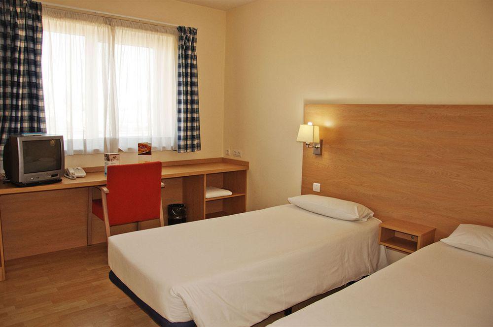 B&B Hotel Madrid Las Rozas Room photo