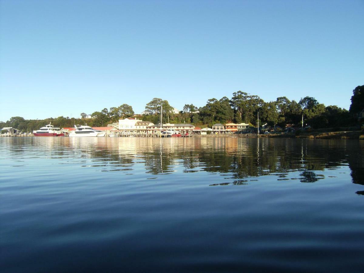 Risby Cove Motel Strahan Exterior photo