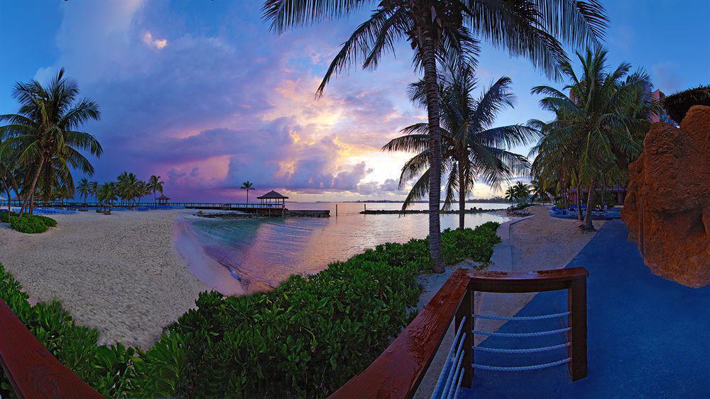 Wyndham Nassau Resort Exterior photo