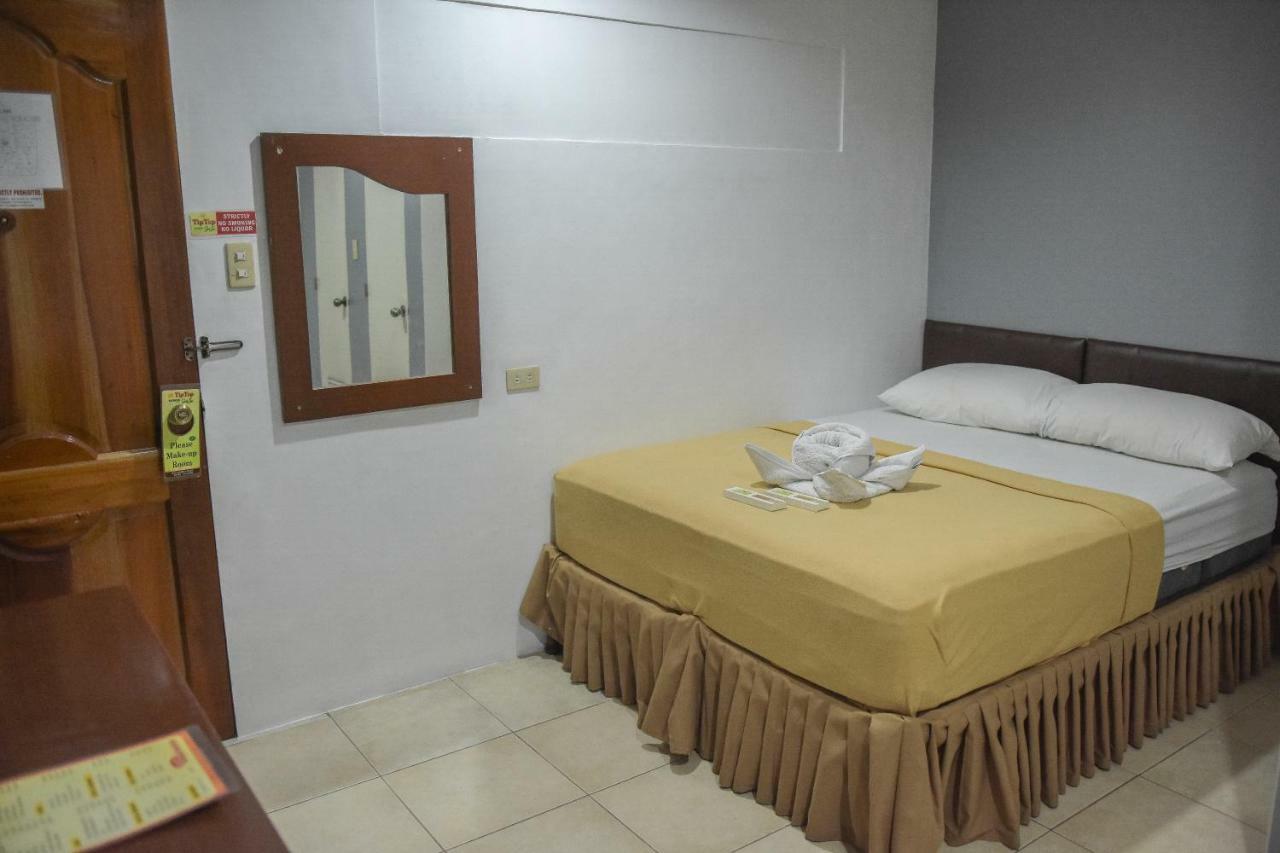 Tiptop Tower Suite Inn Dumaguete City Exterior photo