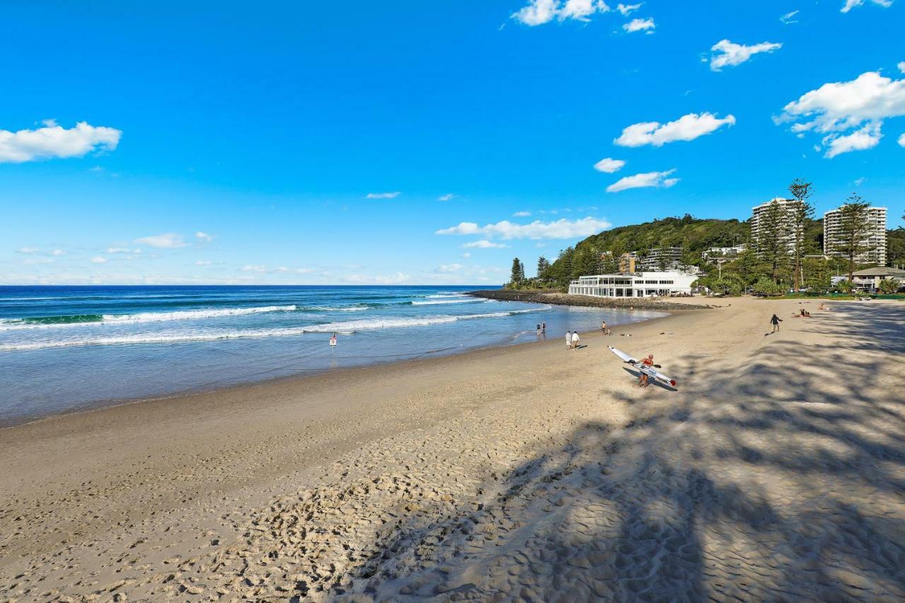 Pacific Regis Beachfront Holiday Apartments Gold Coast Exterior photo