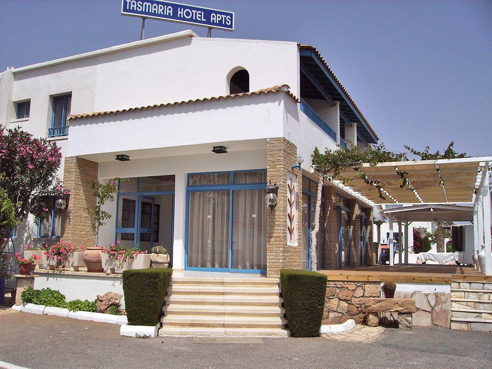 Tasmaria Aparthotel Paphos Exterior photo