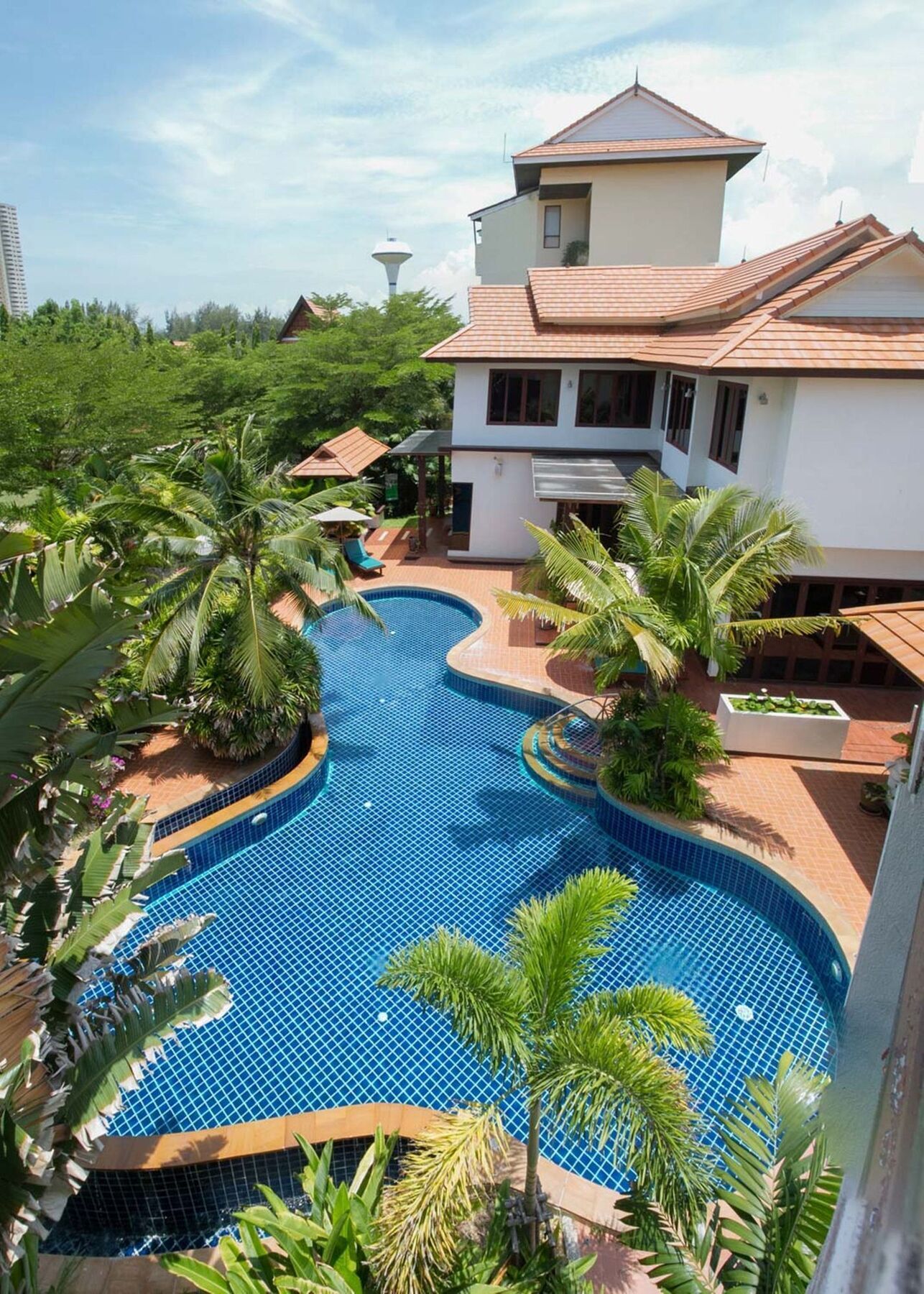 The Royal Tropical Beach At Vip Chain Resort Rayong Exterior photo