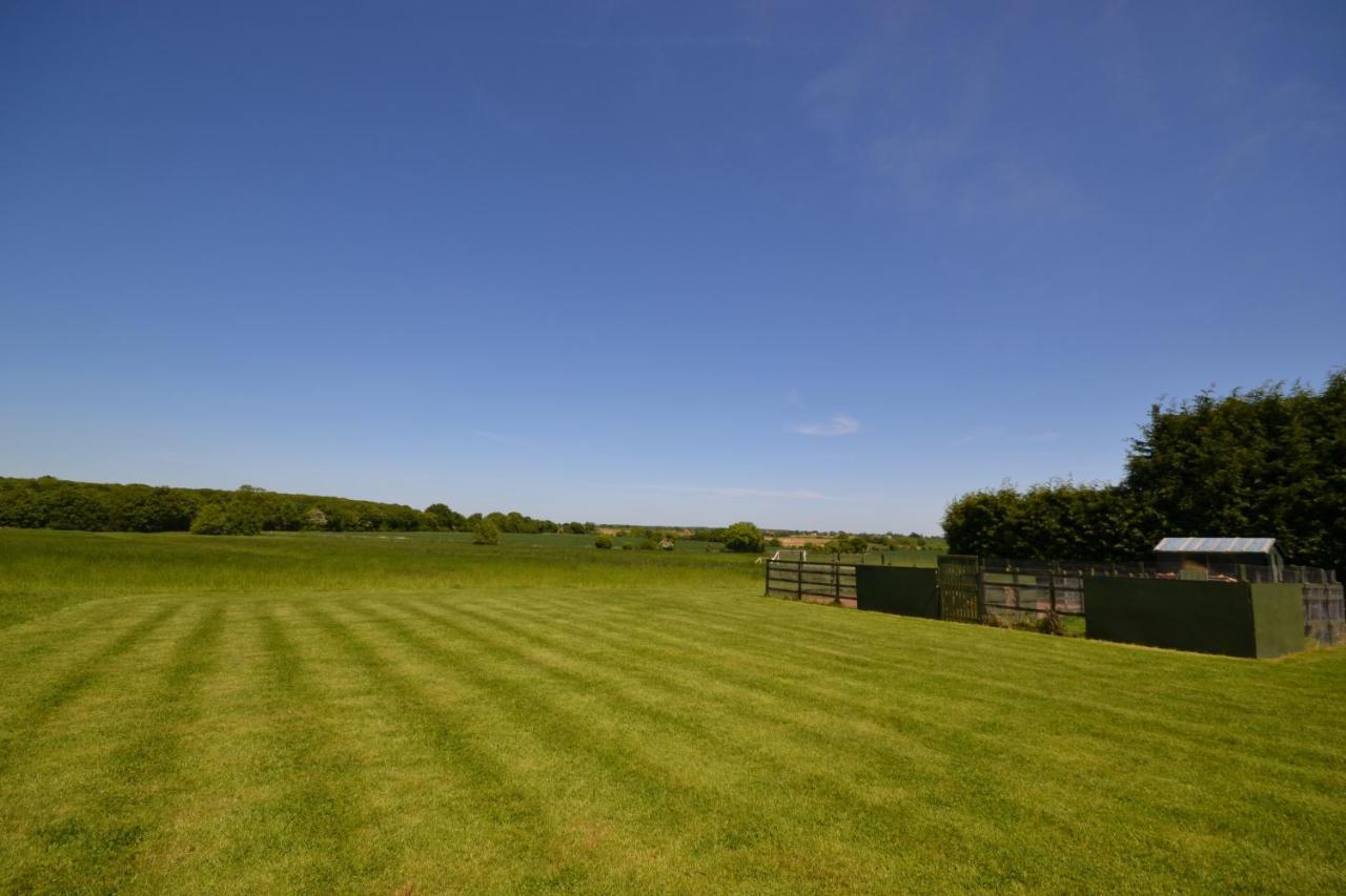 Little Bullocks Farm Bed & Breakfast Takeley Exterior photo