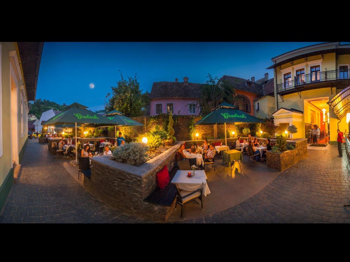 Hotel Central Park Sighisoara Exterior photo