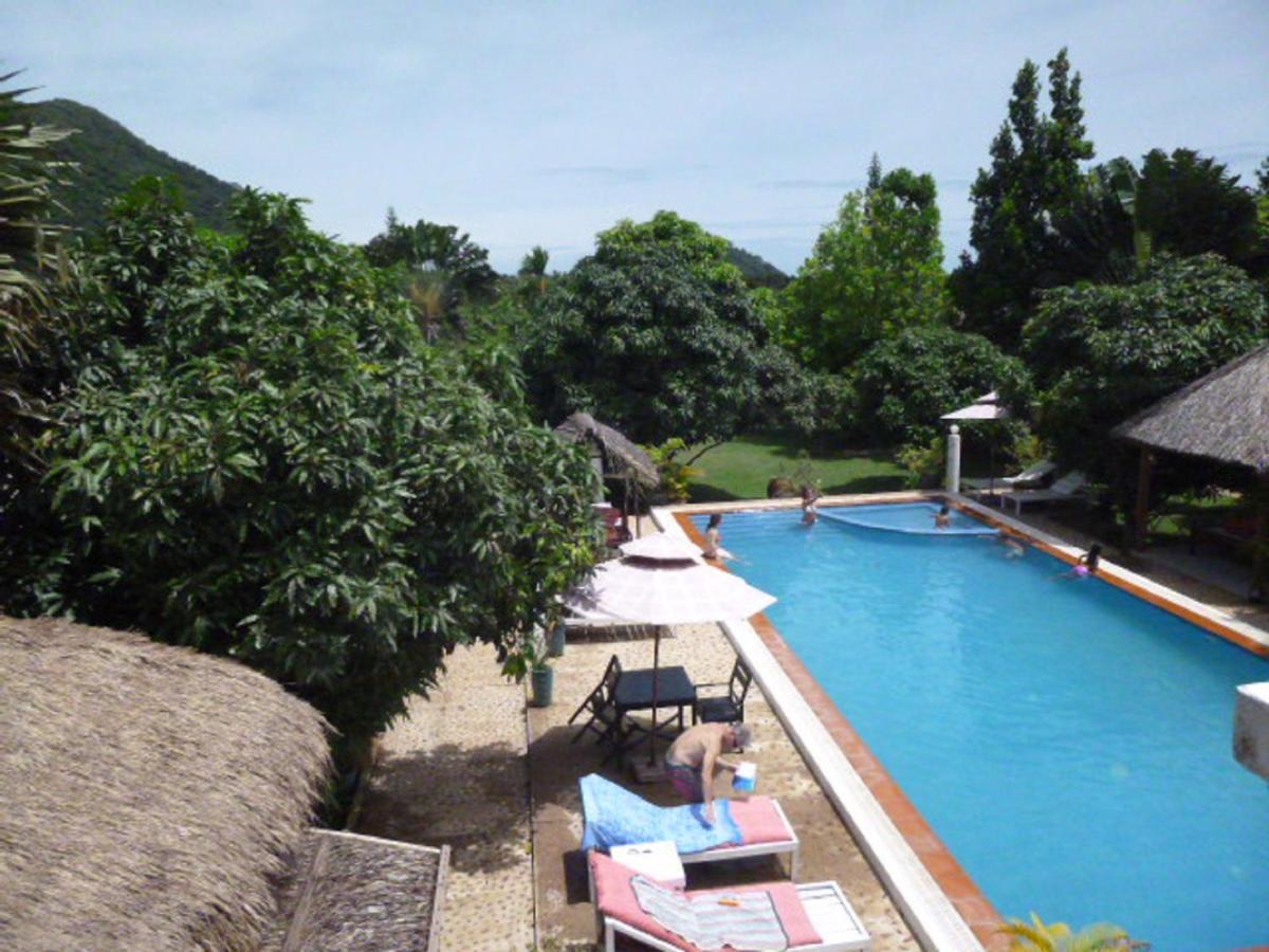 Malibu Bungalows Hotel Kep Exterior photo