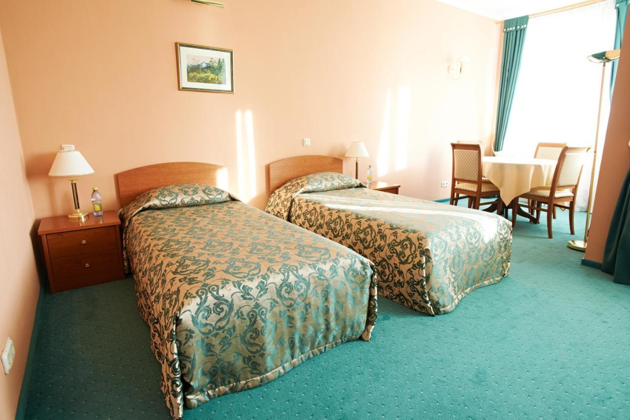 Smolinopark Hotel Chelyabinsk Room photo