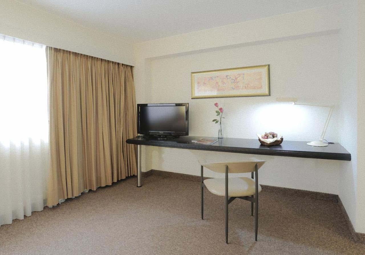 Roosevelt Hotel & Suites Lima Room photo
