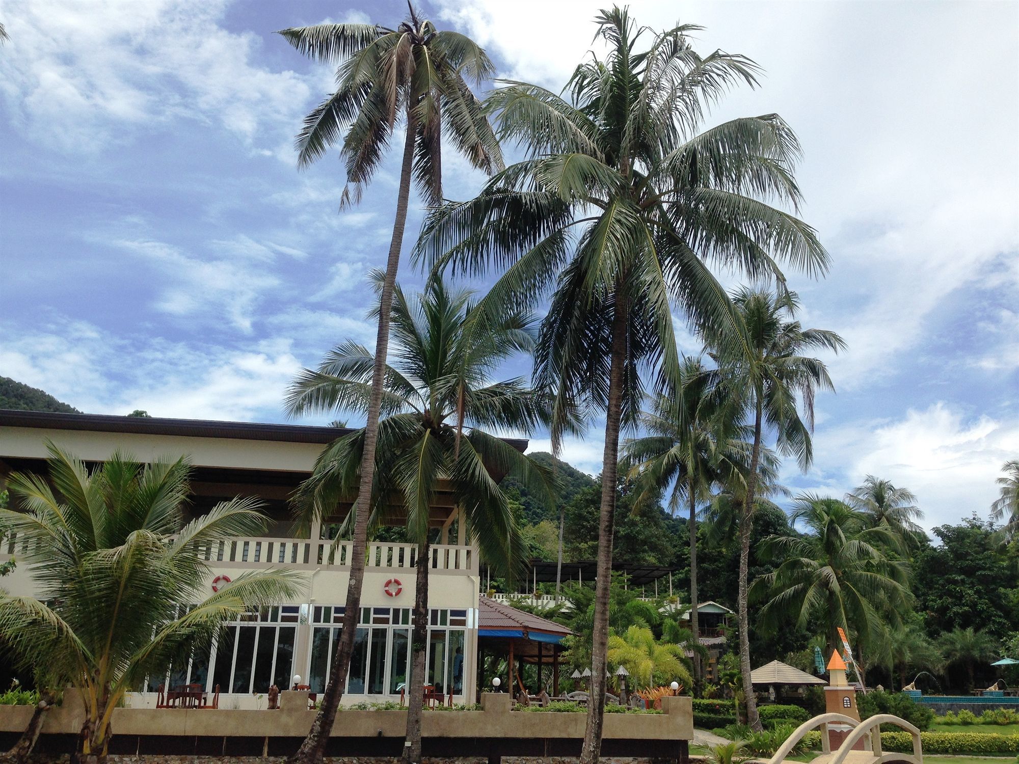 Koh Chang Bailan Beach Resort Exterior photo