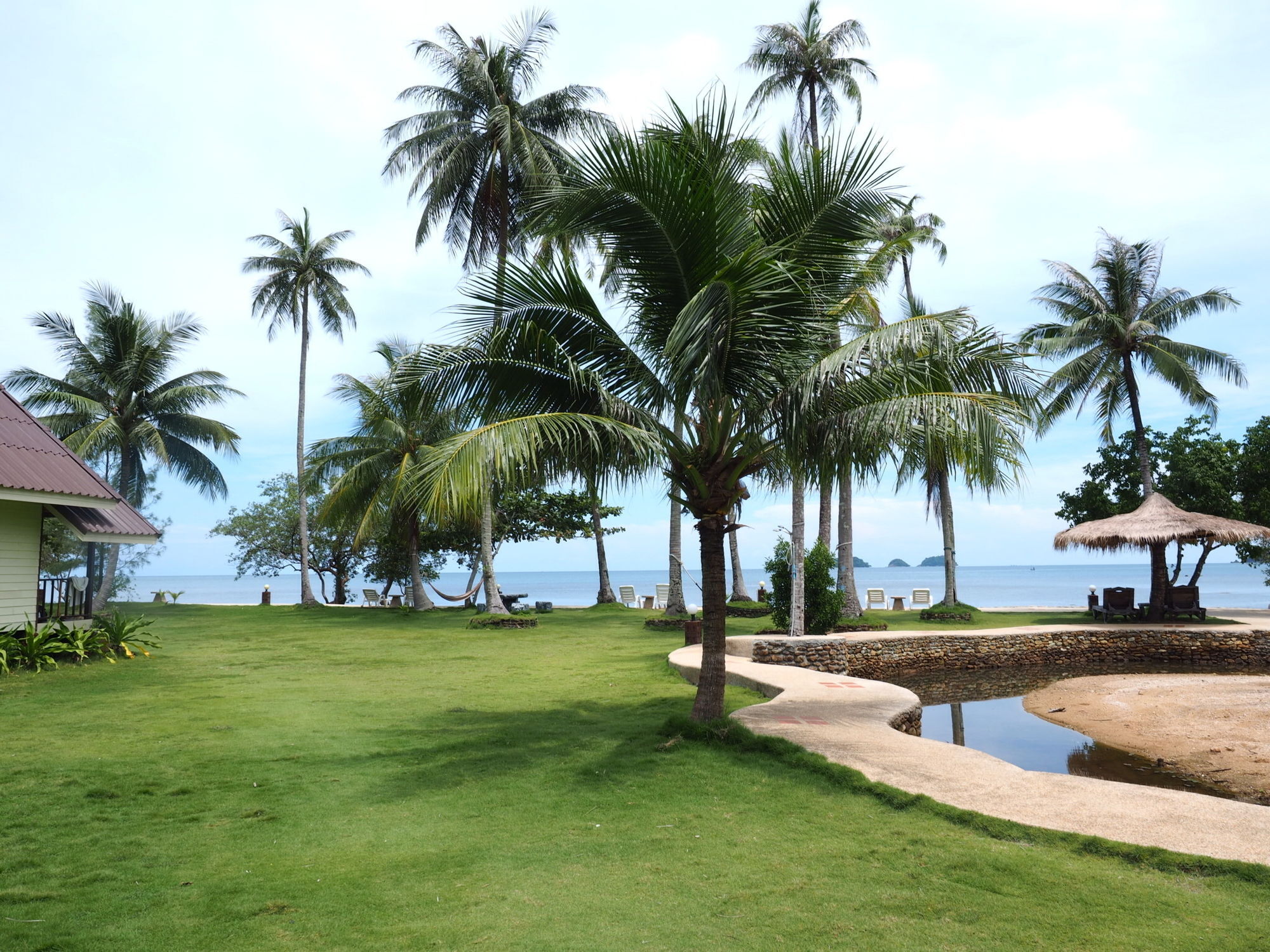 Koh Chang Bailan Beach Resort Exterior photo