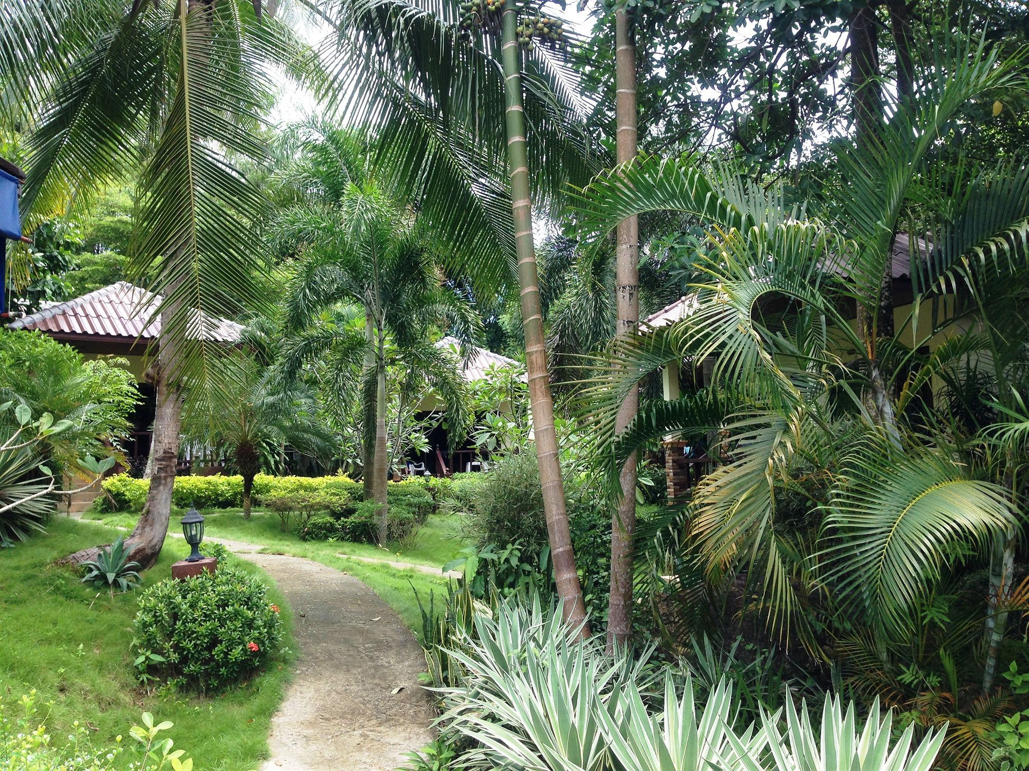 Koh Chang Bailan Beach Resort Exterior photo