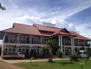 Rattanasing Hotel Muang Khong Exterior photo