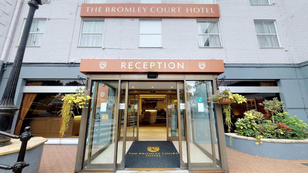 Bromley Court Hotel London Exterior photo