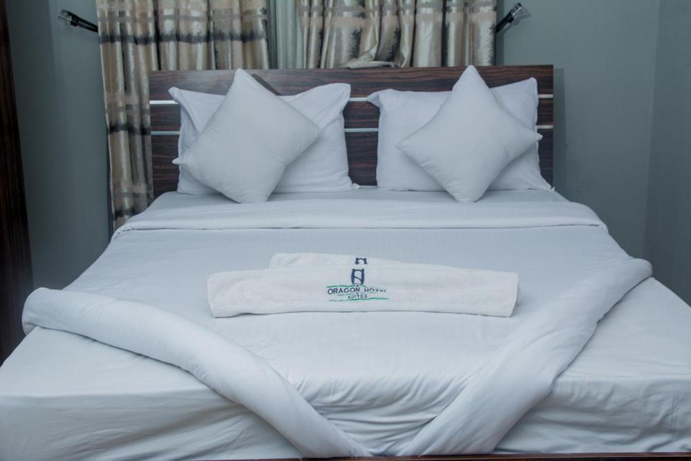 Oragon Hotel & Suites Lagos Exterior photo