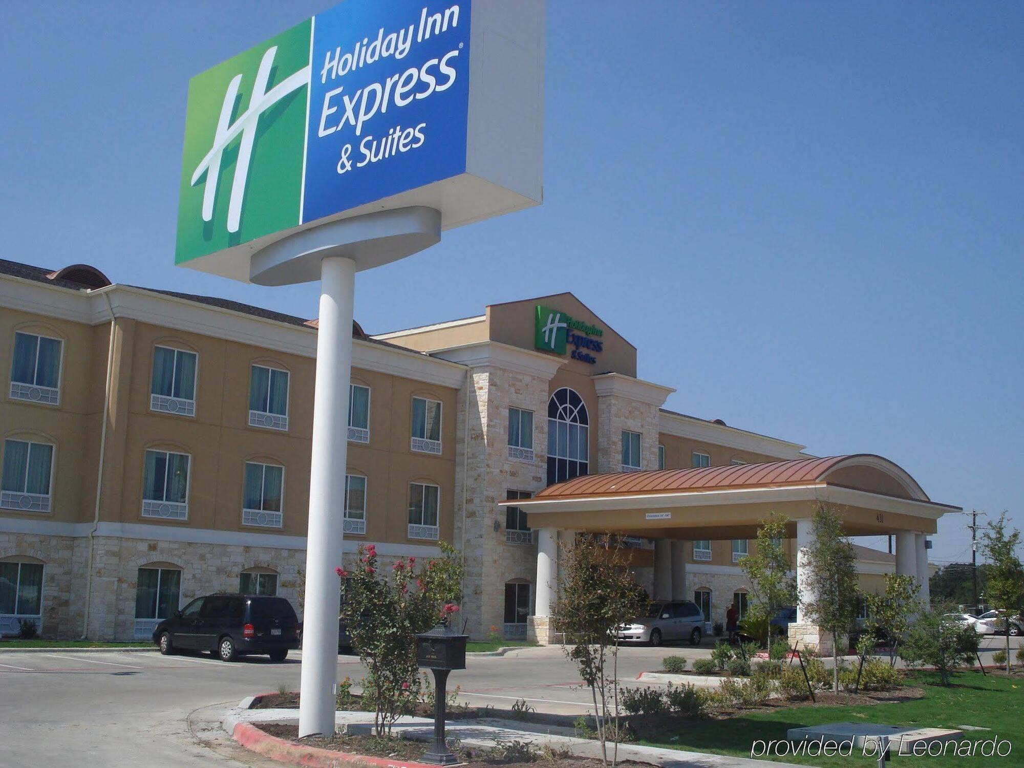 Holiday Inn Express Georgetown, An Ihg Hotel Exterior photo