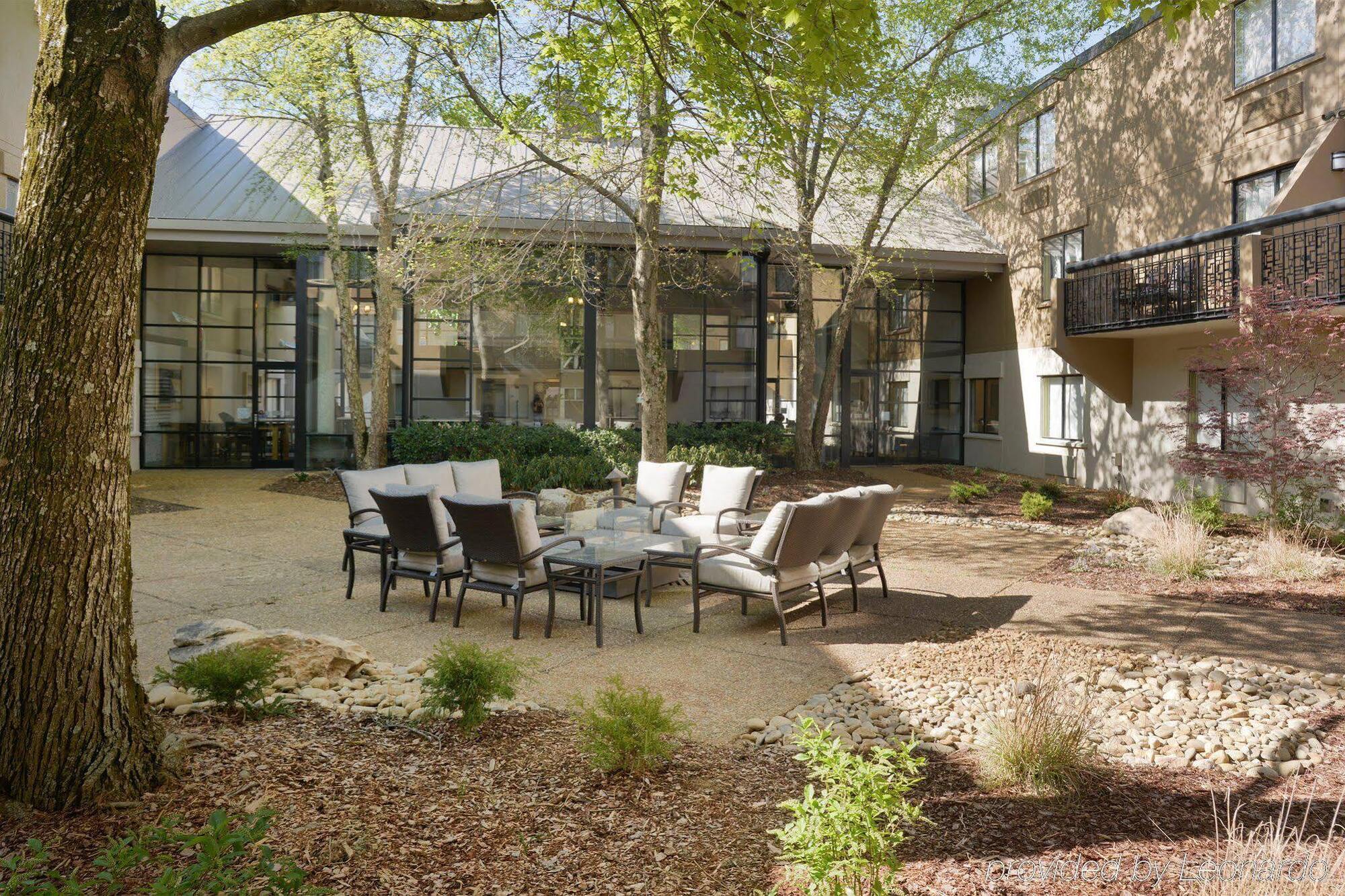 Holiday Inn Express Nashville Airport, An Ihg Hotel Exterior photo