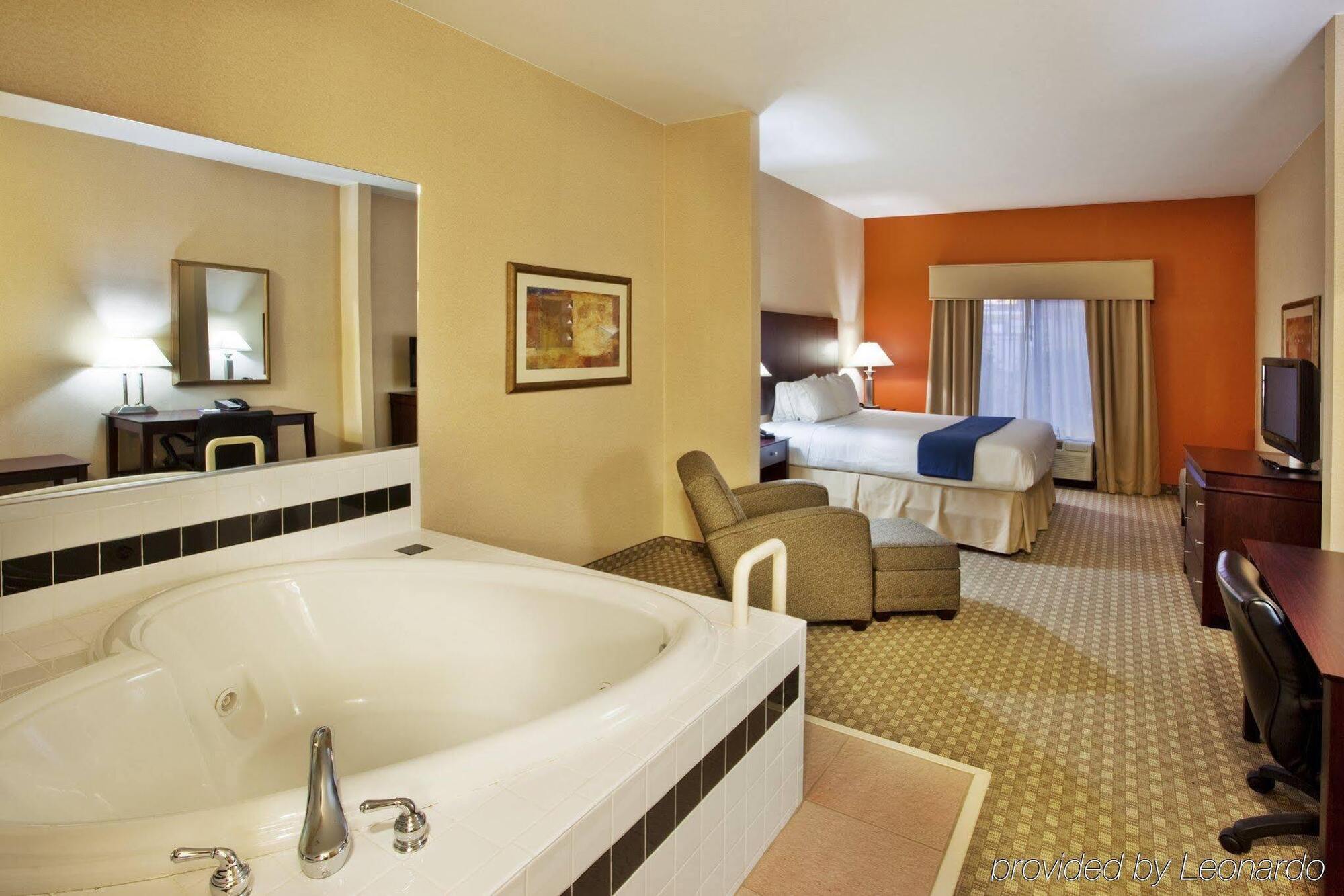 Holiday Inn Express Hotel & Suites Mcdonough, An Ihg Hotel Exterior photo