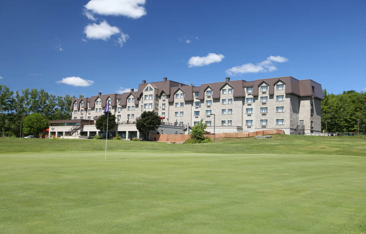 Doubletree By Hilton Quebec Resort Exterior photo