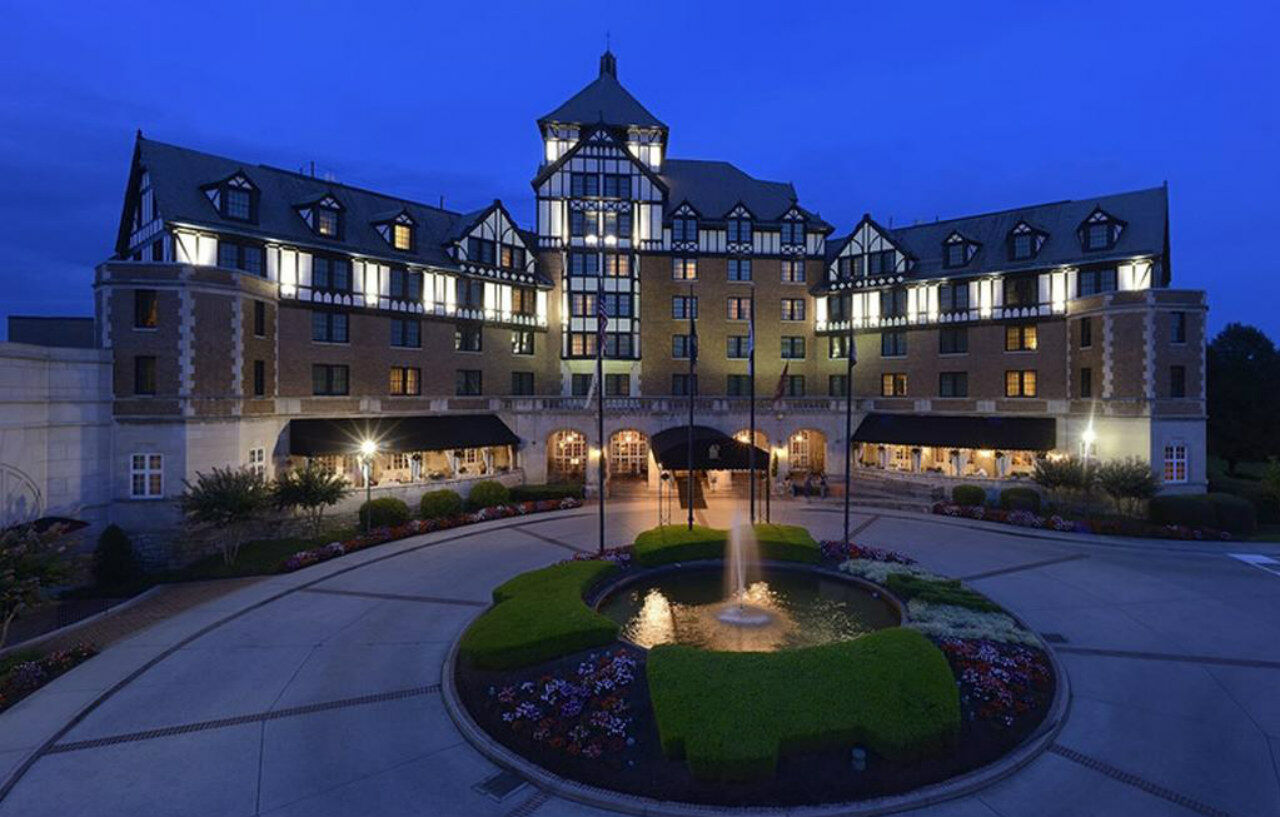 Hotel Roanoke & Conference Center, Curio Collection By Hilton Exterior photo