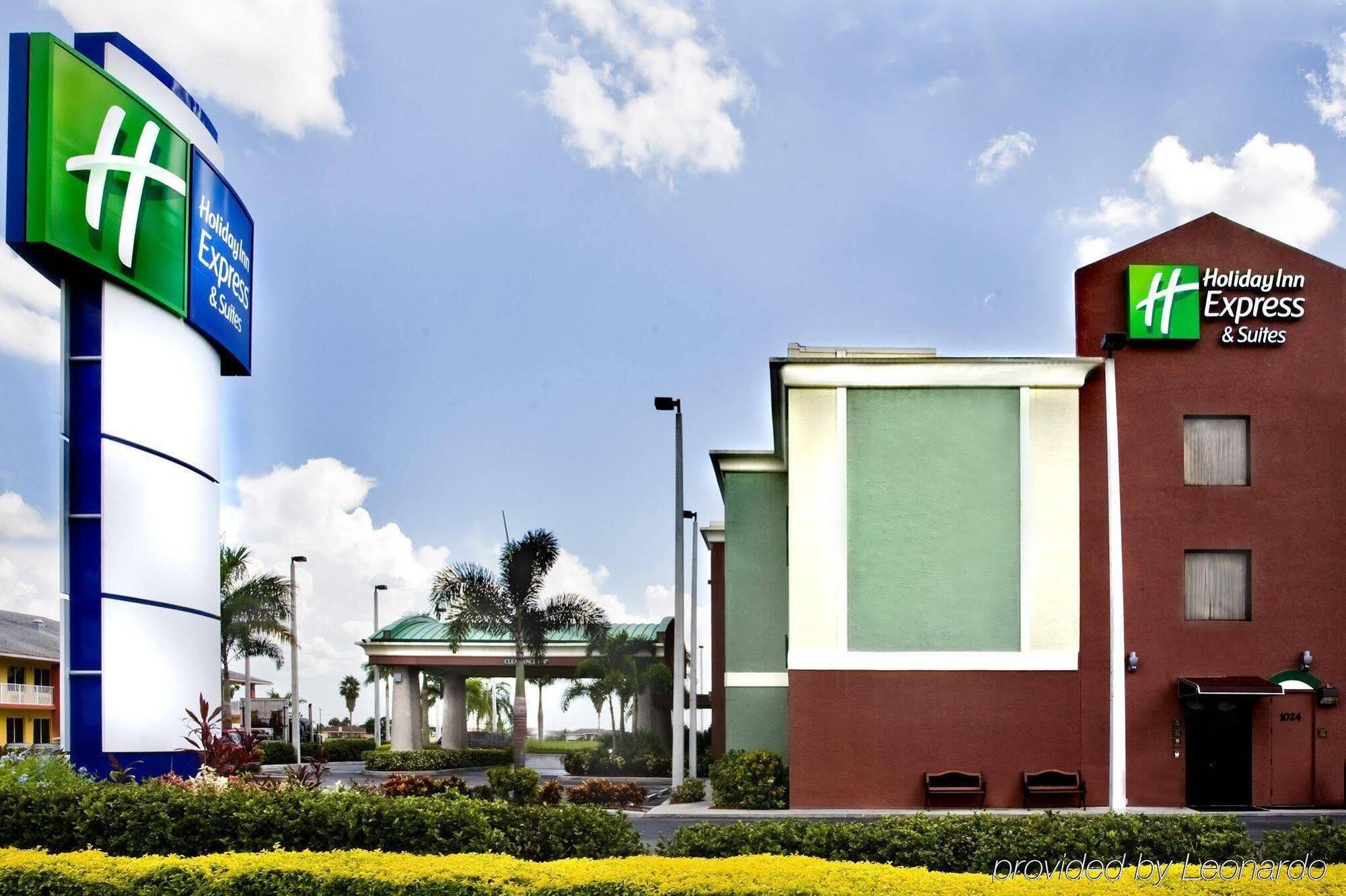 Holiday Inn Express Hotel & Suites Clewiston, An Ihg Hotel Exterior photo
