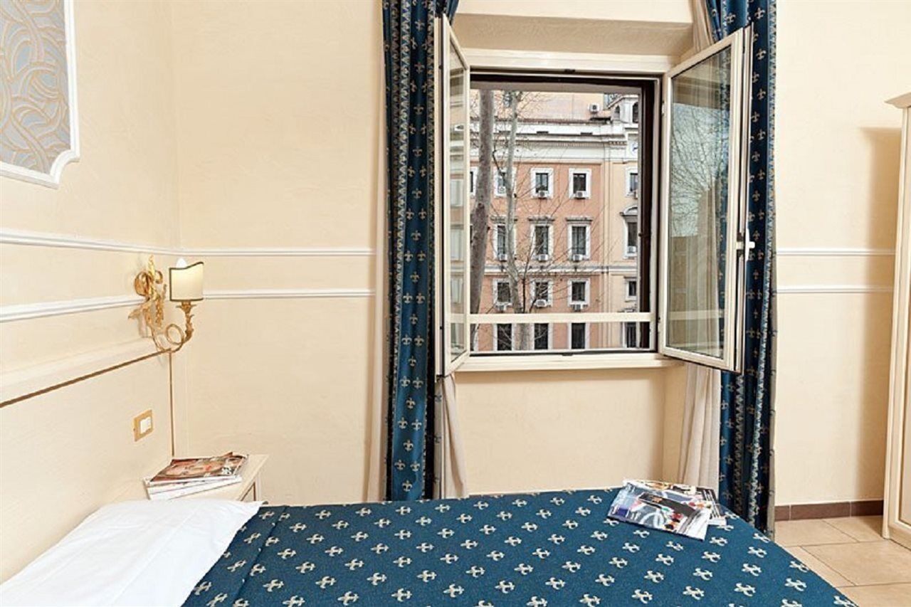 Cesar Palace Guesthouse Rome Room photo