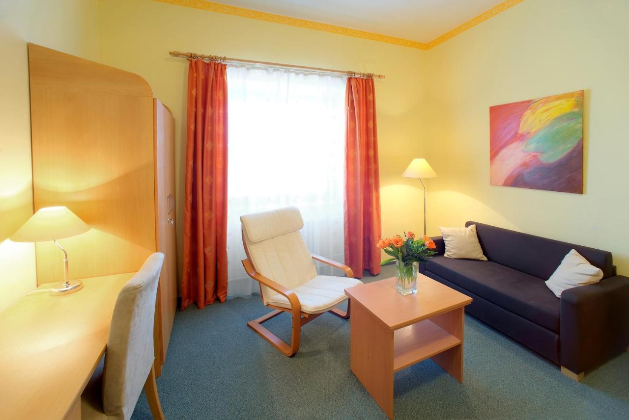 City Apart Hotel Brno Room photo