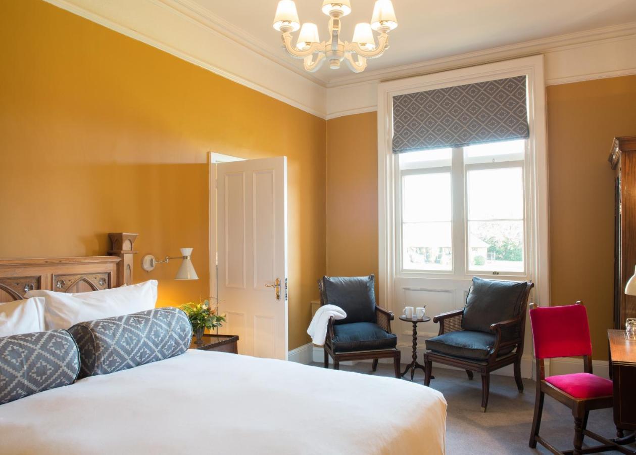 Burley Manor Hotel Room photo