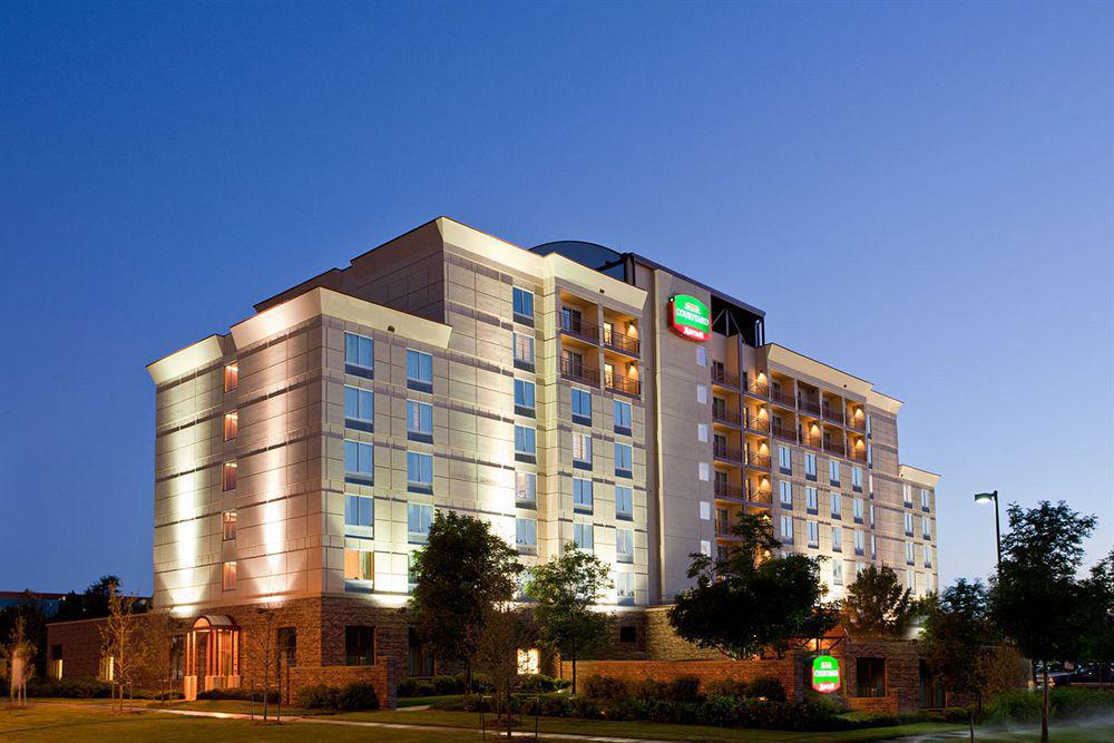 Courtyard By Marriott Denver Airport Exterior photo