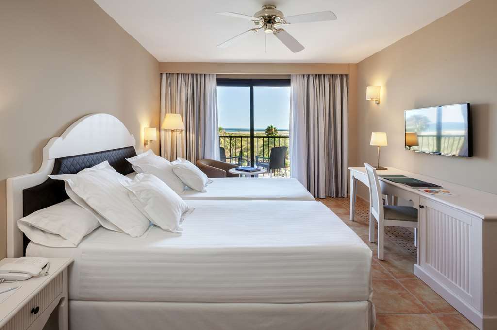 Occidental Isla Cristina Hotel Room photo