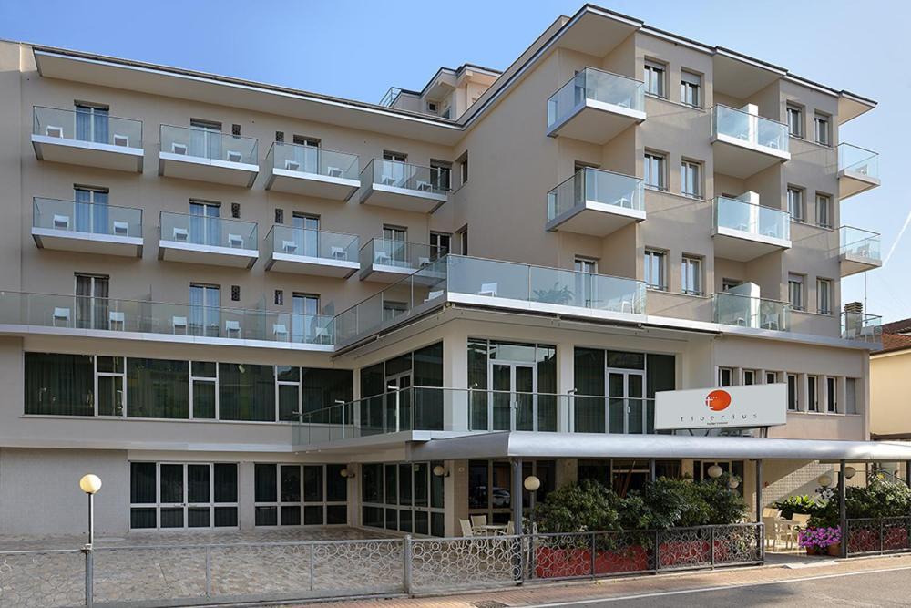 Hotel Tiberius Rimini Exterior photo