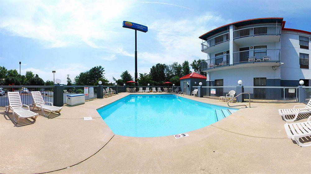 Comfort Inn Asheville Biltmore West Exterior photo