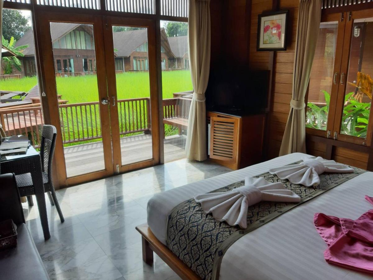 100 Islands Resort & Spa Surat Thani Exterior photo