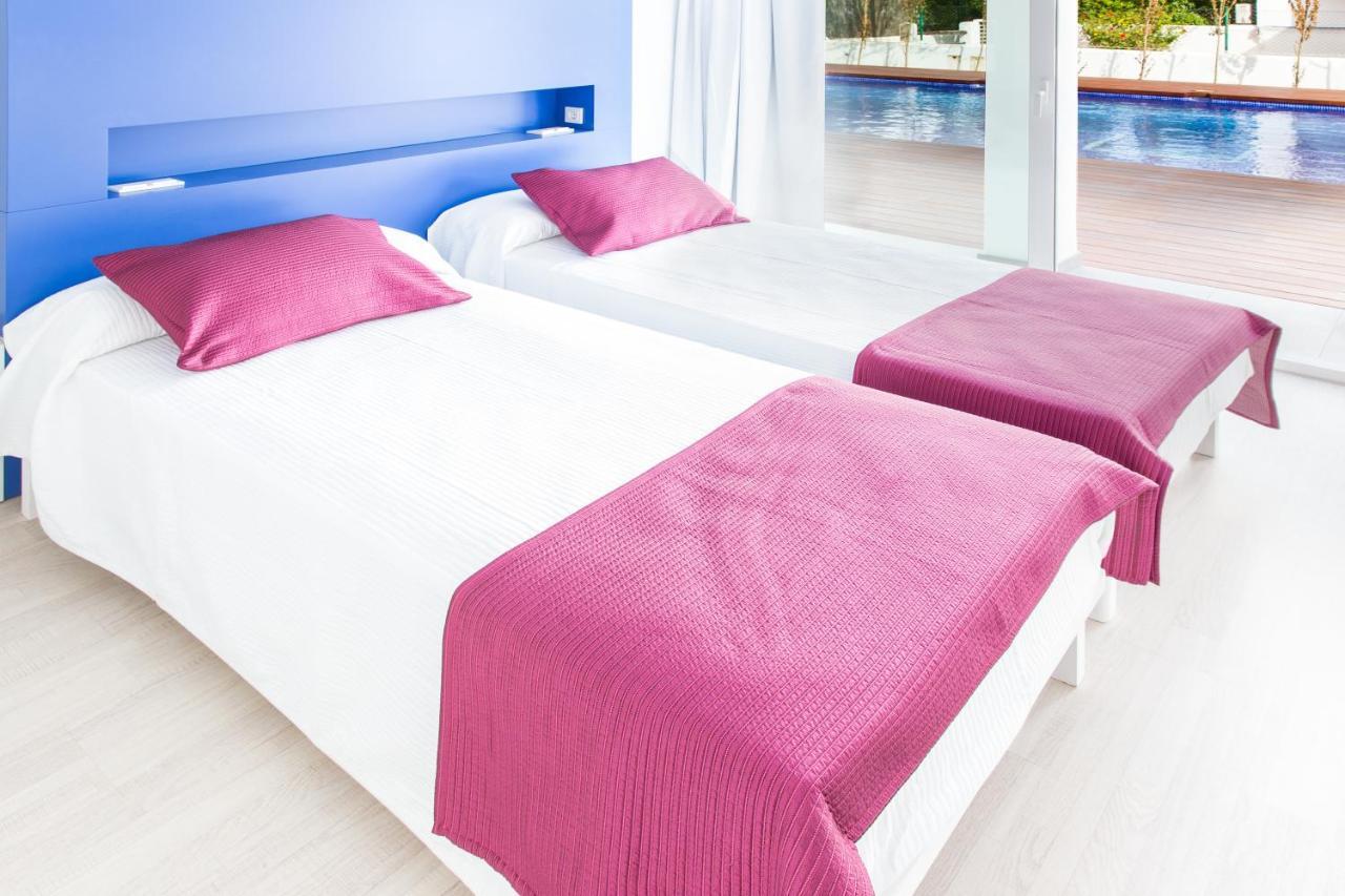Ebano Hotel Apartments & Spa (Adults Only) Playa d'en Bossa Room photo