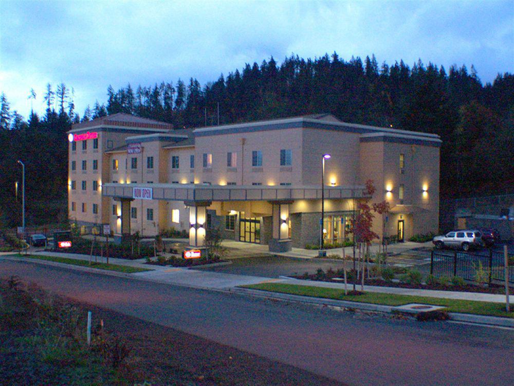 Comfort Suites Eugene Exterior photo