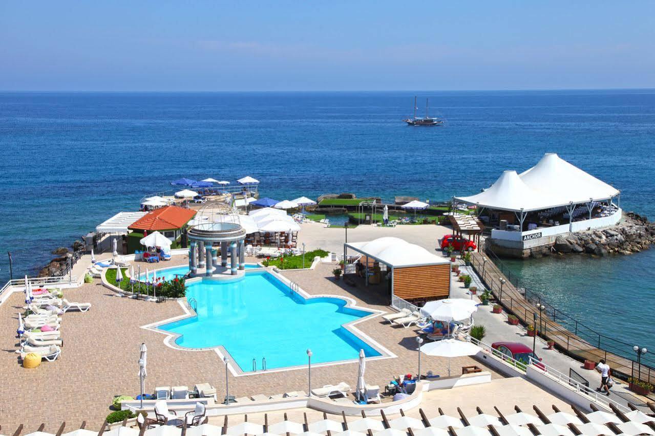 Dome Hotel Kyrenia  Exterior photo