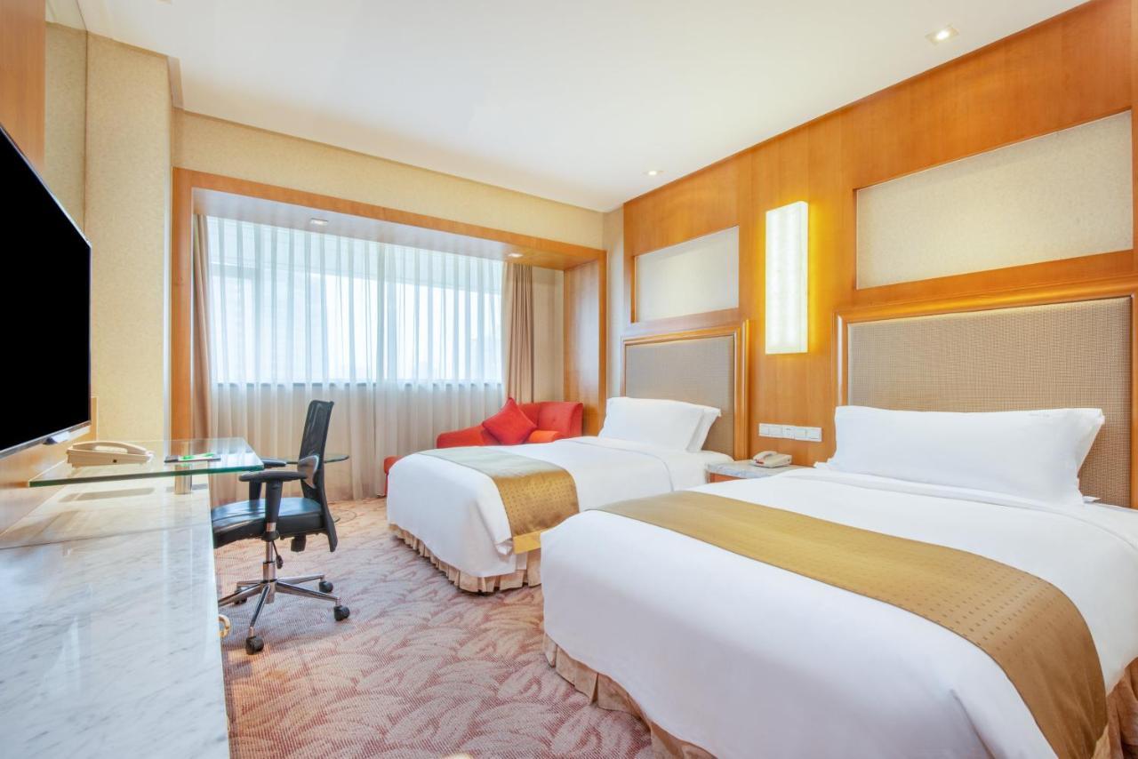 Holiday Inn Hangzhou City Center Room photo