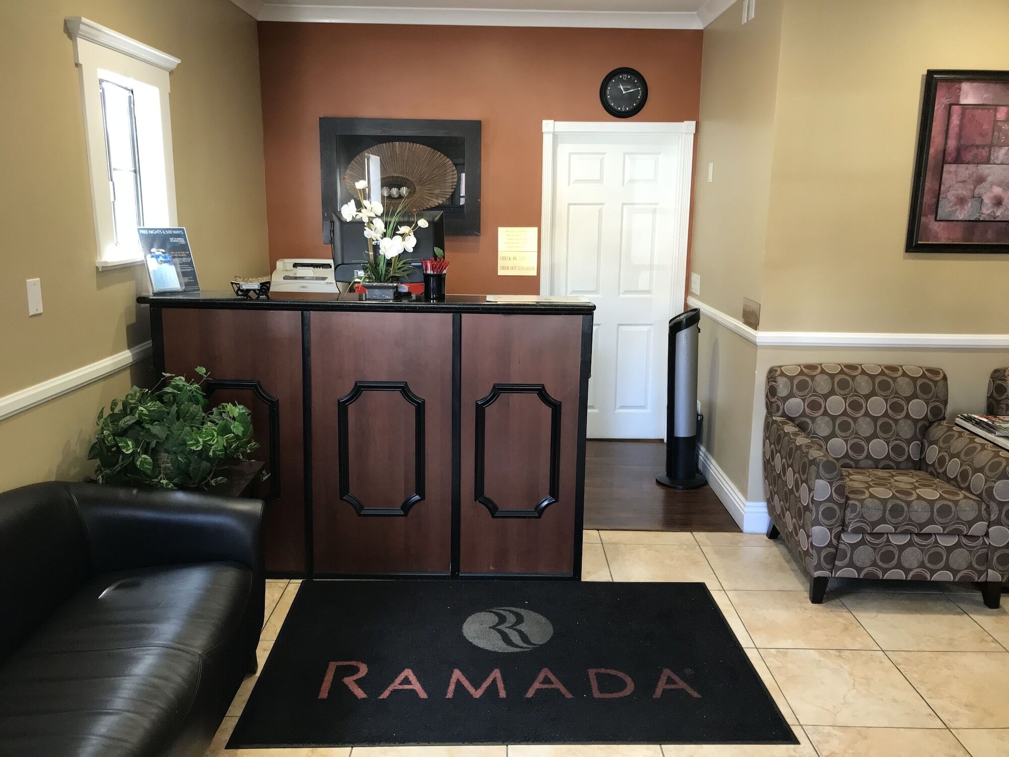 Ramada By Wyndham San Diego Poway Miramar Exterior photo