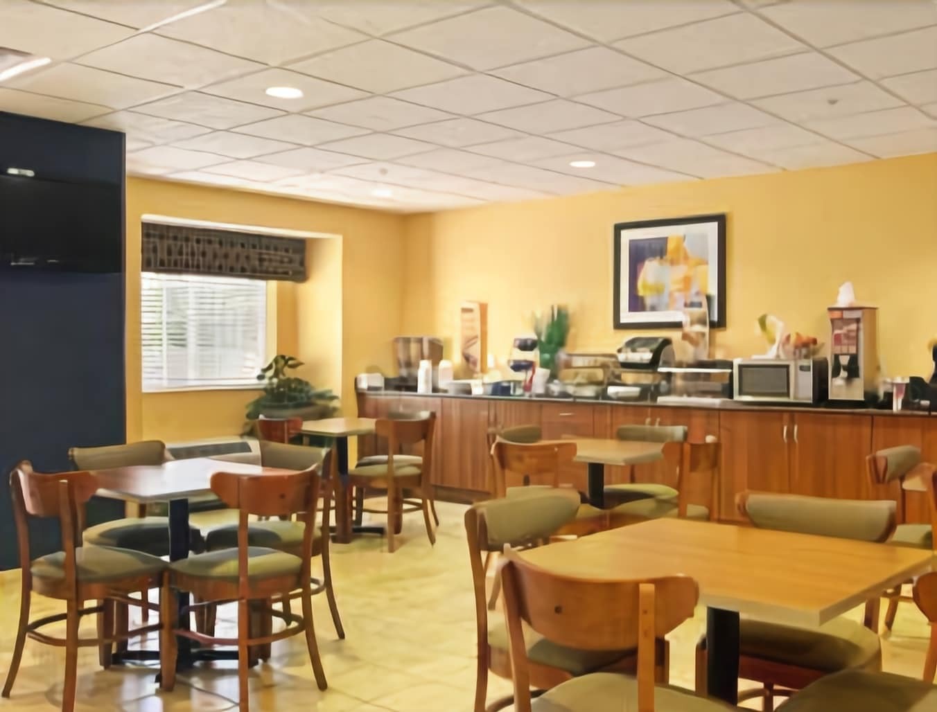 Microtel Inn & Suites Dickson City Restaurant photo