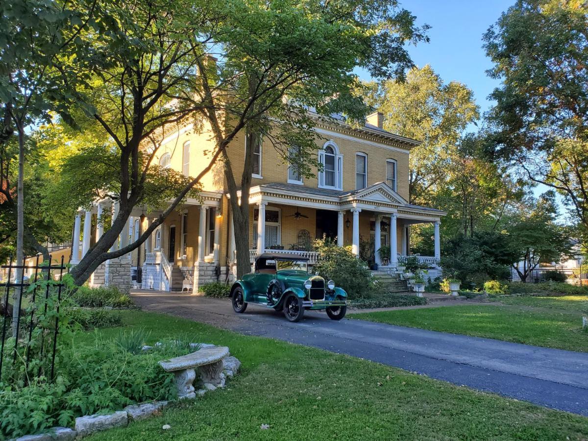 Beall Mansion An Elegant Bed & Breakfast Inn Alton Exterior photo