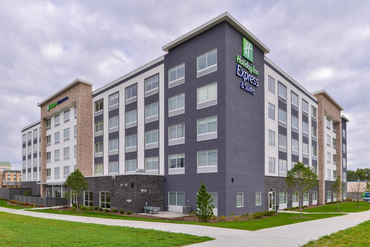 Holiday Inn Express & Suites - Mall Of America - Msp Airport, An Ihg Hotel Bloomington Exterior photo