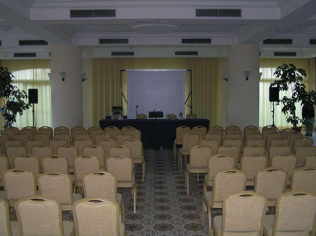 Grand Hotel Don Juan Giulianova Facilities photo