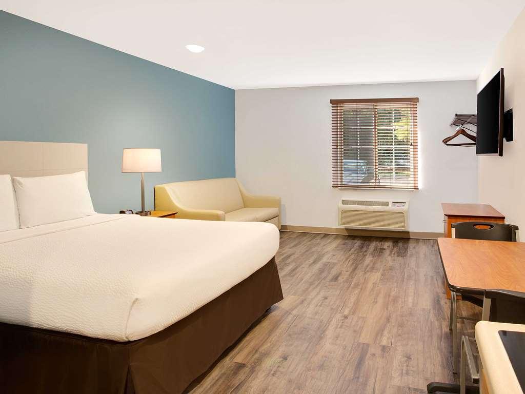 Woodspring Suites Charlotte Shelby Room photo