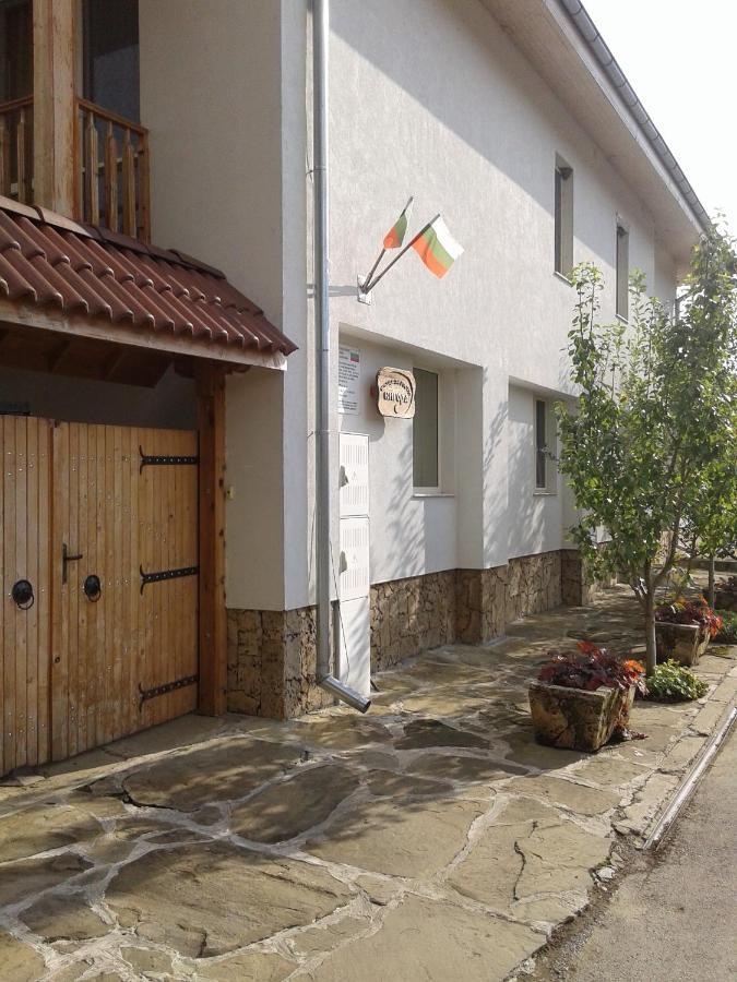 Guest House Bigora Krushuna Exterior photo