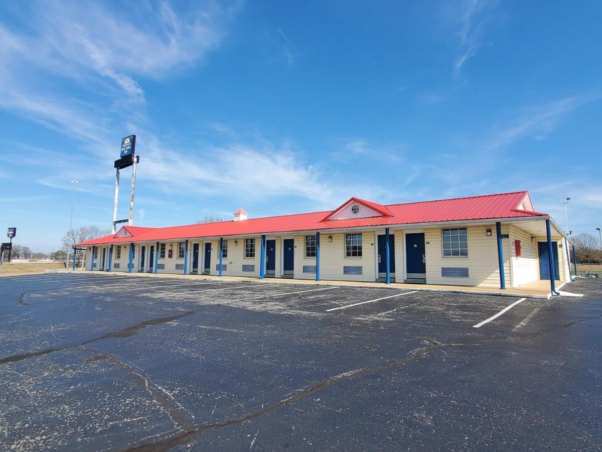 Americas Best Value Inn Wildersville Exterior photo