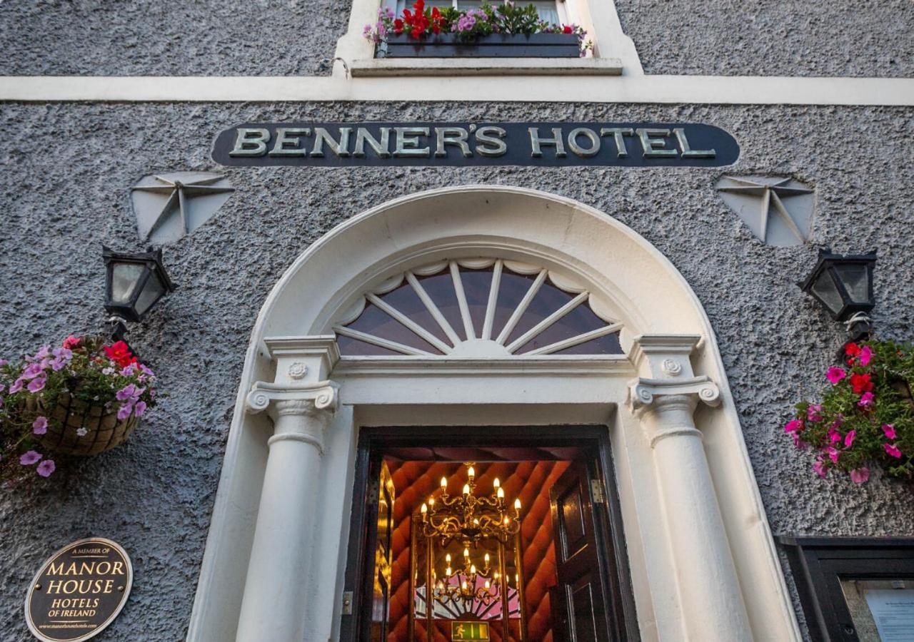 Dingle Benners Hotel Exterior photo